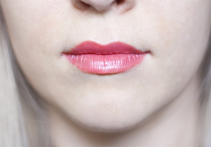 Lavera Hydro Effect Lipstick Strawberry Pink Swatches